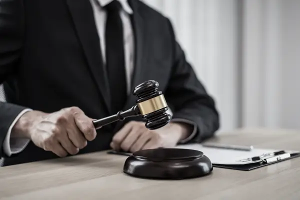 Advocate